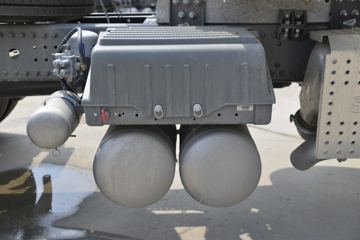 й HOWO T7Hؿ 440 6X4 LNGǣ(12T)()(ZZ4257V384HF1LB)ͼƬ