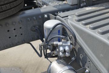 й HOWO T7Hؿ 440 6X4 LNGǣ(12T)()(ZZ4257V384HF1LB)ͼƬ