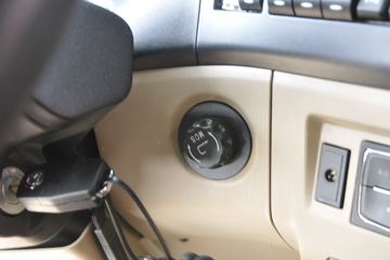 й HOWO TXؿ 460 6X4 ǣ(H653ǰ)(ZZ4257V324GE1)ͼƬ