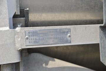 й HOWO T7Hؿ 440 6X4 LNGǣ(12T)()(ZZ4257V384HF1LB)ͼƬ