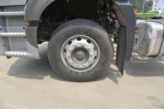 中国重汽 豪瀚N5G中卡 210马力 4X2 6.75米栏板载货车(ZZ1185K5113E1)