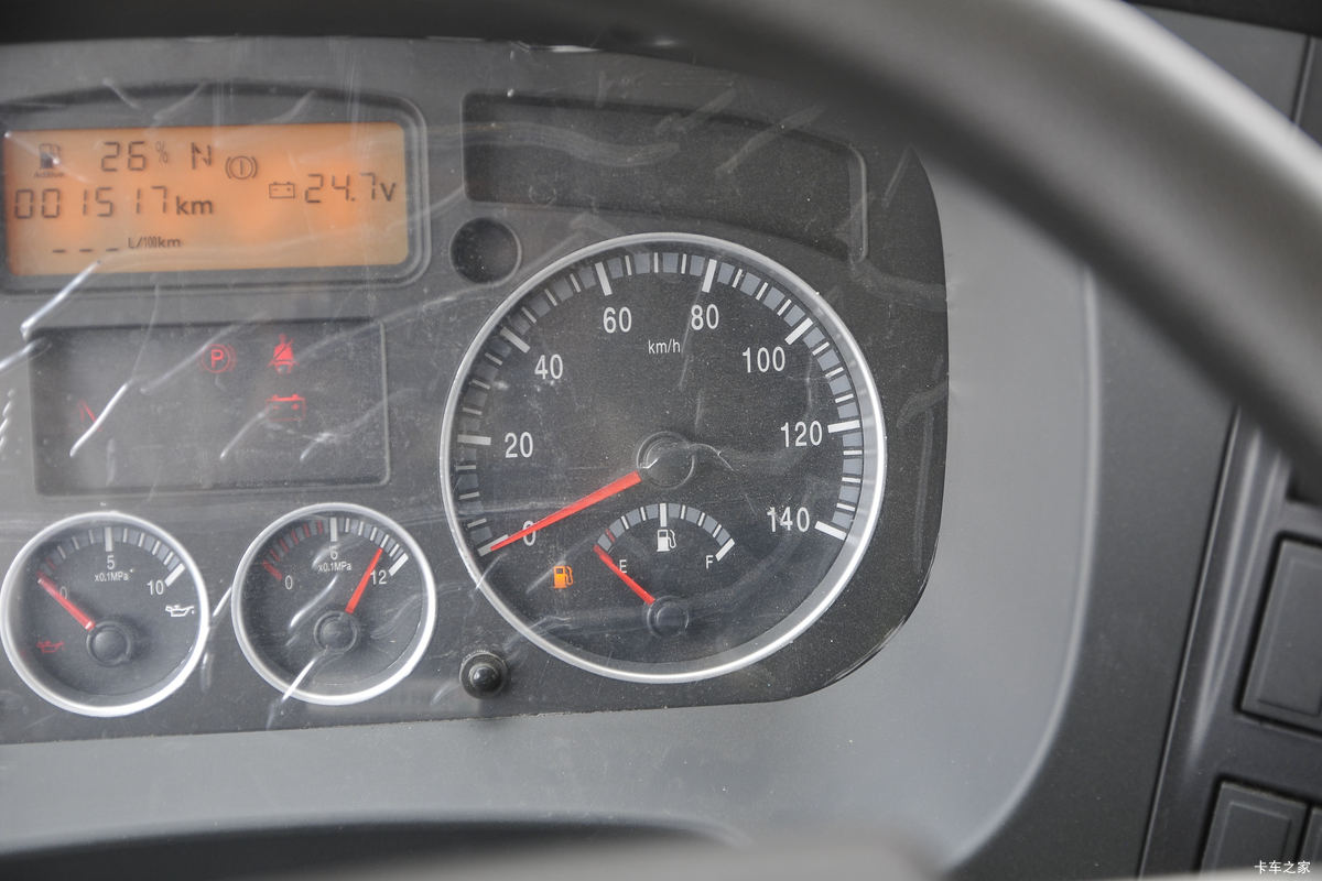 �й����� ���N5G 340���� 8X4 5.6����ж����ʻ��                                               