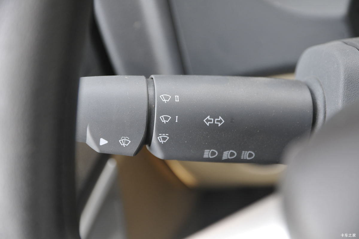 �й����� ���N5G 340���� 8X4 5.6����ж����ʻ��                                               