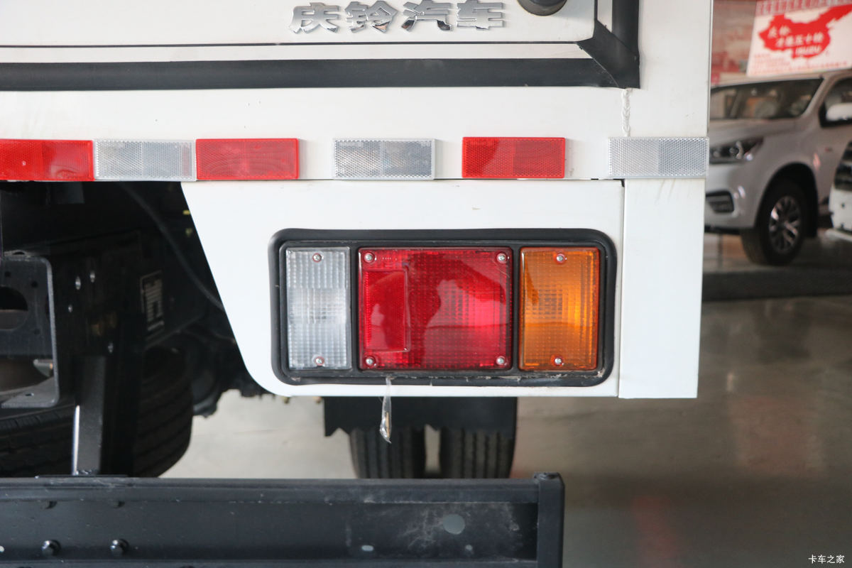  ʮM600 120 4.17׵ʽῨ()(QL5044XXYBUHA)װ                                                