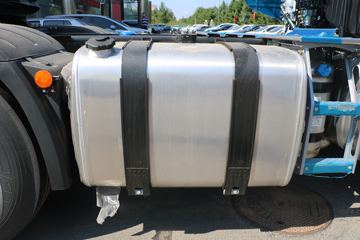 һ����� J7�ؿ� 550���� 6X4ǣ����(������)(CA4250P77K25T1E5)ͼƬ