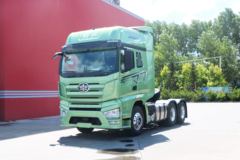 一汽解放 J7重卡 550马力 6X4牵引车(富贵绿)(CA4250P77K25T1E5)