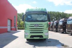 一汽解放 J7重卡 550马力 6X4牵引车(富贵绿)(CA4250P77K25T1E5)