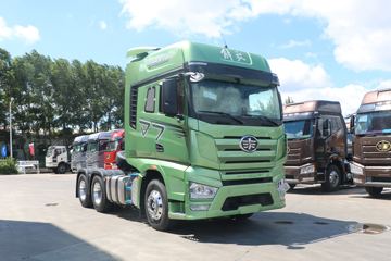 一汽解放 J7重卡 550马力 6X4牵引车(富贵绿)(CA4250P77K25T1E5)