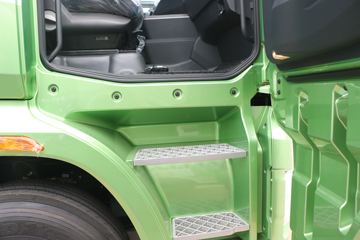 һ����� J7�ؿ� 550���� 6X4ǣ����(������)(CA4250P77K25T1E5)ͼƬ