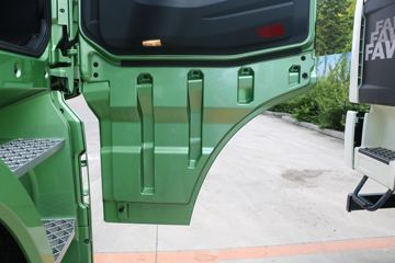 һ����� J7�ؿ� 550���� 6X4ǣ����(������)(CA4250P77K25T1E5)ͼƬ