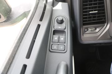 һ����� J7�ؿ� 550���� 6X4ǣ����(������)(CA4250P77K25T1E5)ͼƬ