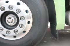 一汽解放 J7重卡 550马力 6X4牵引车(富贵绿)(CA4250P77K25T1E5)