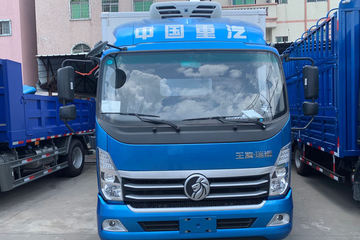 中国重汽成都商用车(原重汽王牌) 瑞狮 143马力 4X2 4.1米冷藏车(6挡)(CDW5040XLCHA1R5)