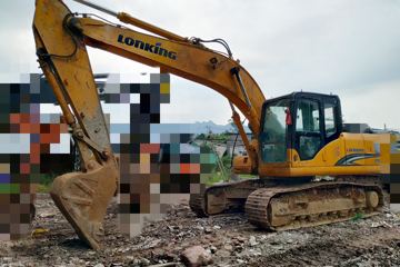 龙工 LG6225履带挖掘机