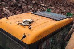 三一 SY285C-8履带式挖掘机