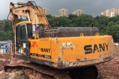 三一 SY285C-8履带式挖掘机