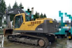 沃尔沃 EC290B履带式挖掘机