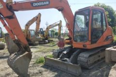 斗山 DH80-7履带式液压挖掘机 