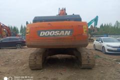 斗山 DH225LC-7履带式液压挖掘机