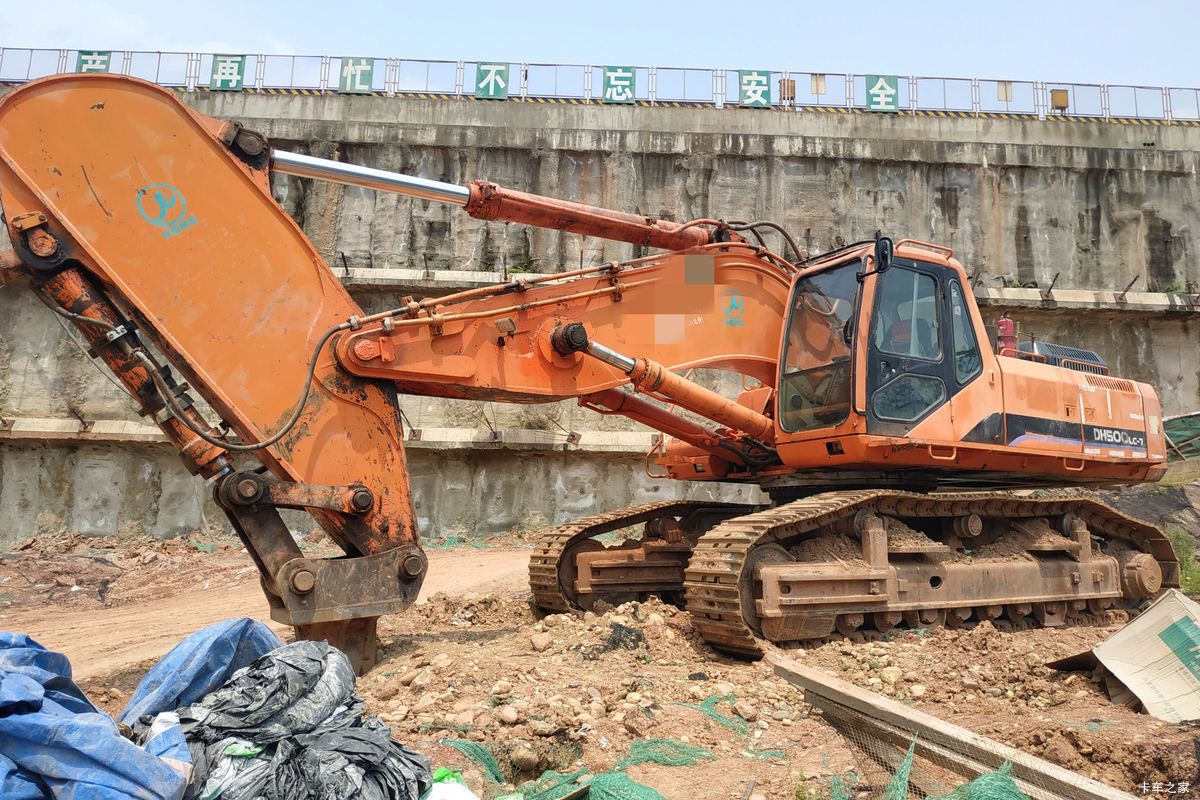 斗山 DH500LC-7履带式液压挖掘机