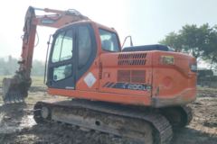 斗山 DX150LC履带式挖掘机 斗山 DX150LC履带式挖掘机