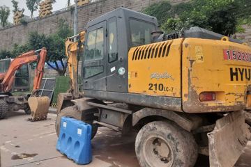 现代重工 轮式挖掘机&nbsp;挖掘机外观图片