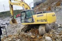 住友 SH240-5履带式挖掘机