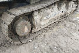 履带式挖掘机&nbsp;挖掘机外观图片