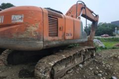 日立 ZX240LC-3中型挖掘机