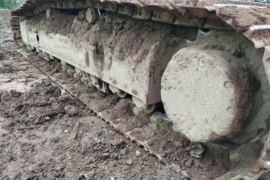 履带式挖掘机&nbsp;挖掘机外观图片