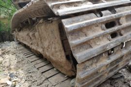 履带式挖掘机&nbsp;挖掘机外观图片