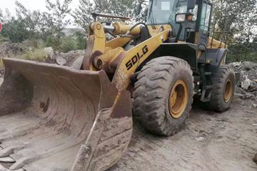 轮式装载机&nbsp;装载机外观图片