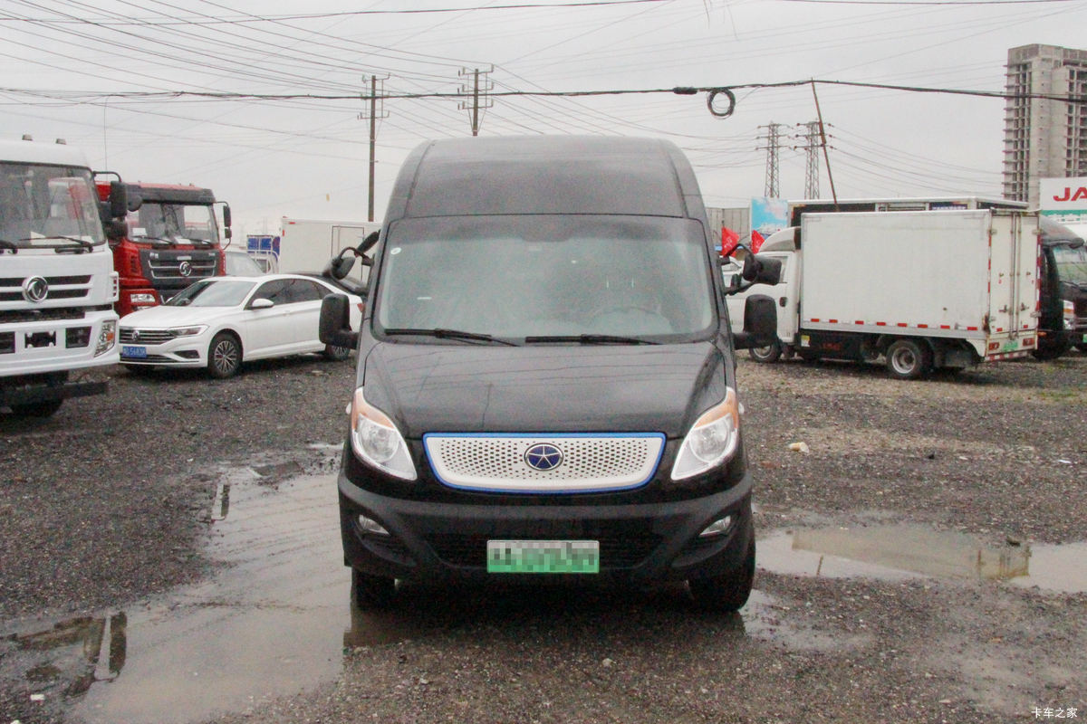 江淮 帅铃i6 4.5T 6米纯电动餐车 92.16kWh