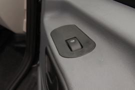 星锐EV6(原帅铃i6)&nbsp;电动封闭厢货驾驶室图片