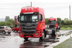 江淮 格尔发A5XⅢ中卡 240马力 4X2 6.8米厢式载货车(HFC5181XXYP3K2A50S2V)