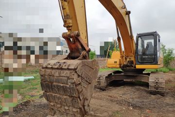 柳工 CLG925D履带式挖掘机