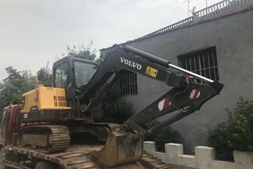 沃尔沃 履带挖掘机 挖掘机外观图片