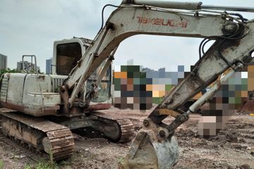 履带式挖掘机&nbsp;挖掘机外观图片