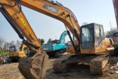 雷沃重工 FR220履带式挖掘机