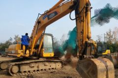 雷沃重工 FR220履带式挖掘机