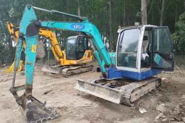 石川岛 60NS履带式挖掘机