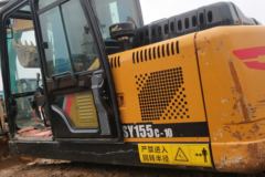 三一 SY135C-10履带式挖掘机