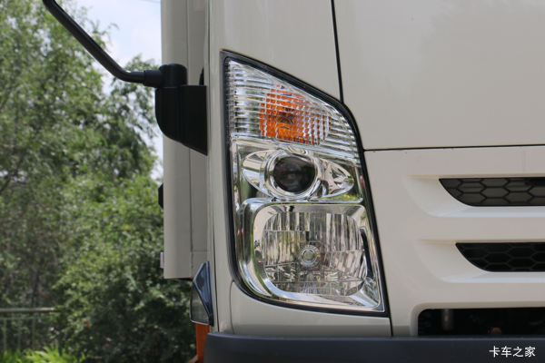 购凯运蓝鲸载货车 享高达0.5万优惠