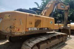 三一 SY235C履带式挖掘机