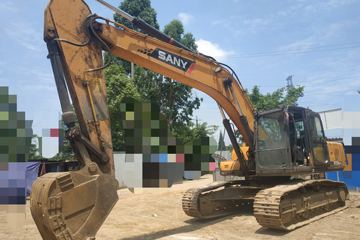 三一 SY235C履带式挖掘机