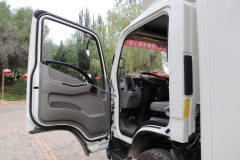 江铃 凯运蓝鲸 152马力 4.08米单排厢式轻卡(JX5045XXYTGA25)