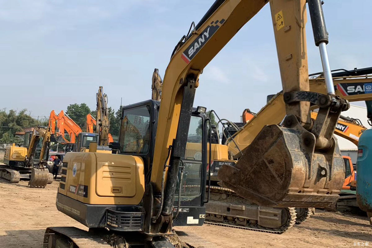 三一 SY60-9履带式挖掘机