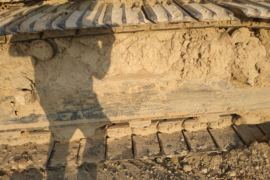 履带式挖掘机&nbsp;挖掘机外观图片