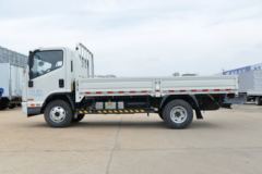 凯马 凯捷M6 160马力 4.2米单排栏板轻卡(KMC1046A33D5)