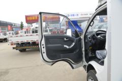 凯马 锐航X3 102马力 3.93米单排厢式微卡(KMC5043XXYH31D5)